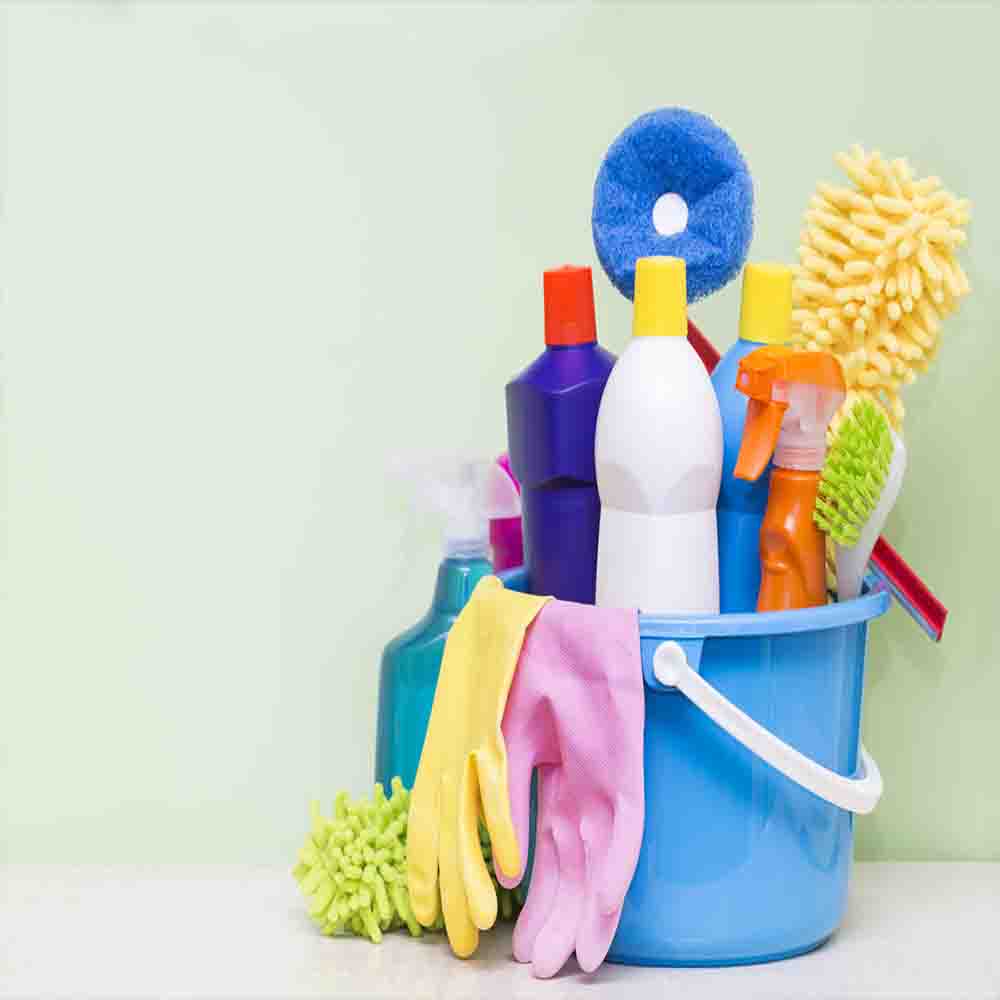 Toilet + Cleaning accessories